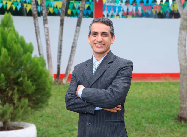 MBA. Eduardo Linares Cueva MBA. Eduardo Linares Cueva